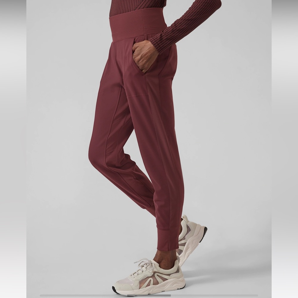 Athleta Venice velvet stripe jogger in “decedent chocolate” size large